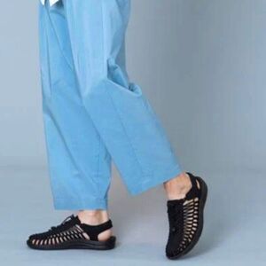 🖤 KEEN MEN'S UNEEK SNEAKERS 🖤